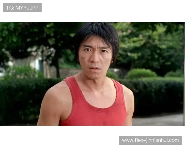 少林足球经典场景星爷跪地擦地瞬间感动无数观众揭秘