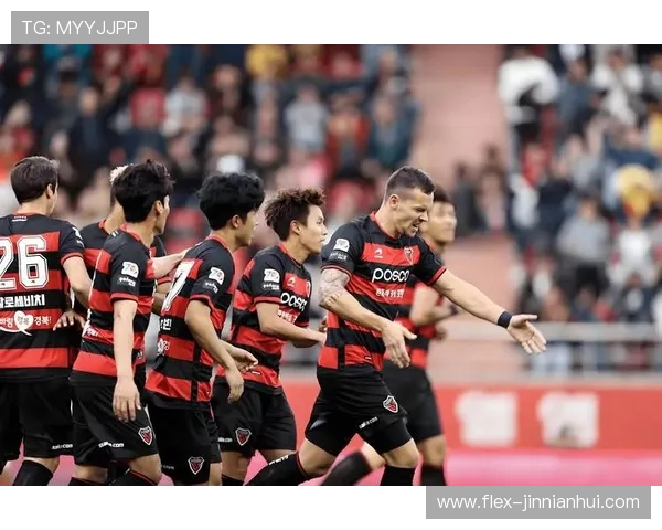 足球18号球星闪耀赛场激战四方引领新时代足球风潮